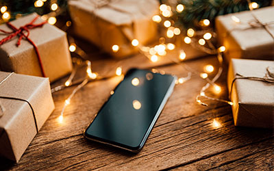 Сервис онлайн-микрокредитов Vivus вручит заемщику дорогой подарок к Новому году